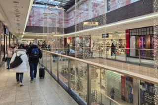 Wigilia 2025 – które sklepy są dzisiaj otwarte? To tam zrobisz ostatnie zakupy przed świętami!