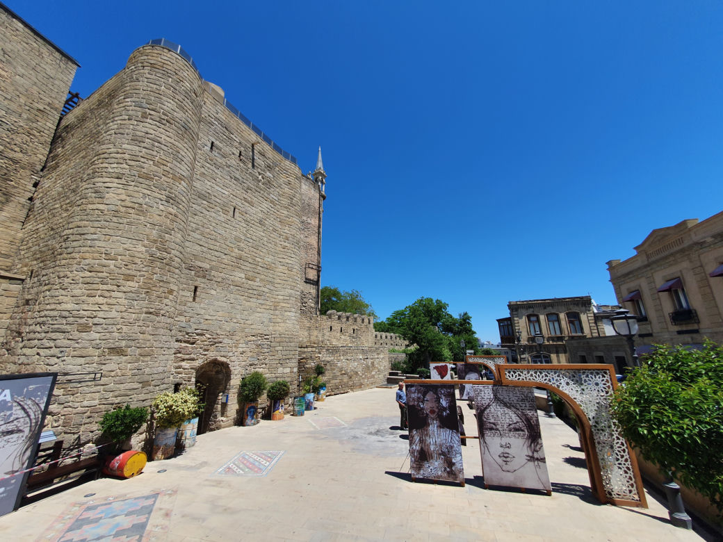 Baku - miasto ognia