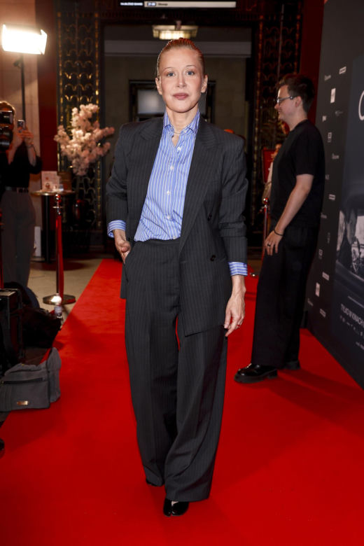 Ministra kultury zachwyciła elegancją na premierze filmu "Ojczyzna"