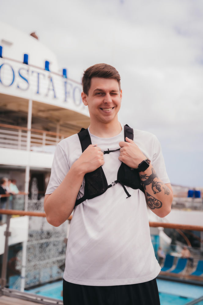 BiegPrzemek przebiegł półmaraton na statku Costa Fortuna