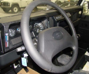 Land Rover Defender NATO