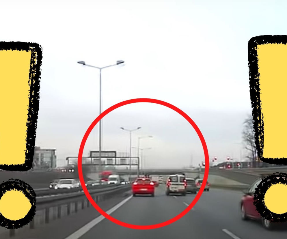 Ambulans taranuje osobówkę