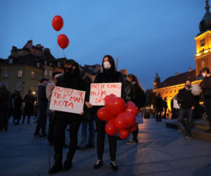 Protest kobiet w centrum Warszawy