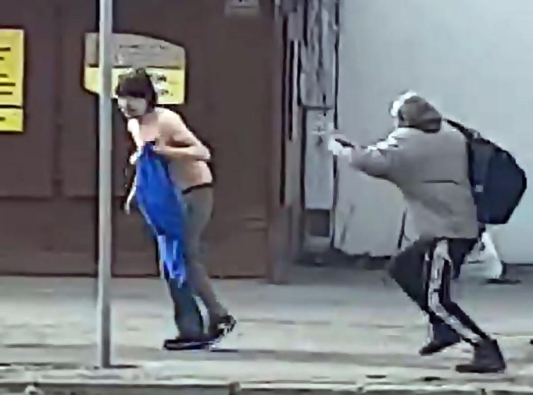 Awantura w centrum Opola z rozebrana kobietą