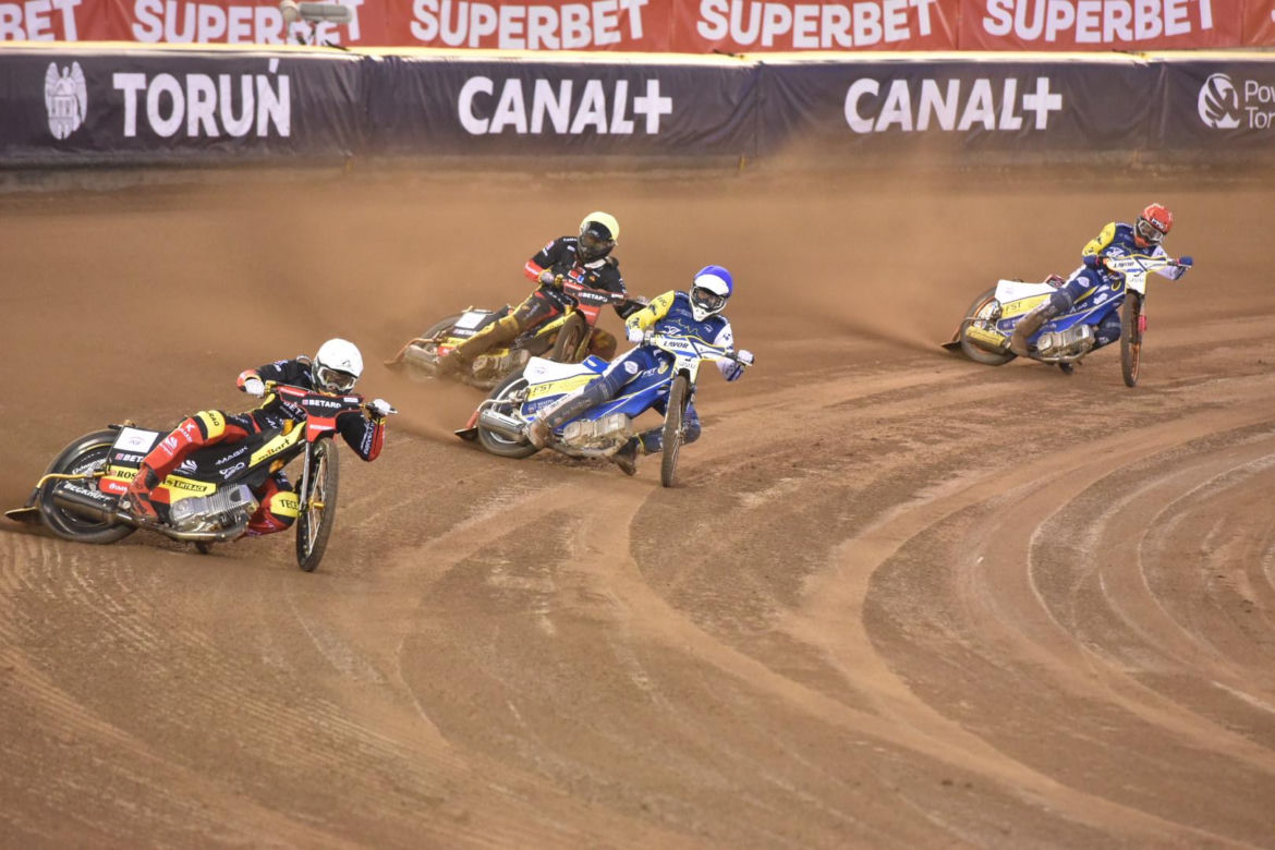 PRES Grupa Deweloperska Toruń - Betard Sparta Wrocław, zdjęcia kibiców i zawodników z Motoareny