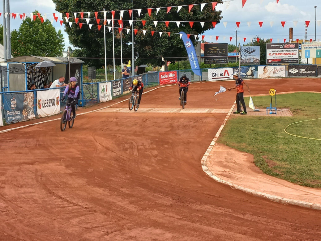 Pierwszy dzień za nami. W Lesznie trwają Indywidualne Mistrzostwa Polski w speedrowerze