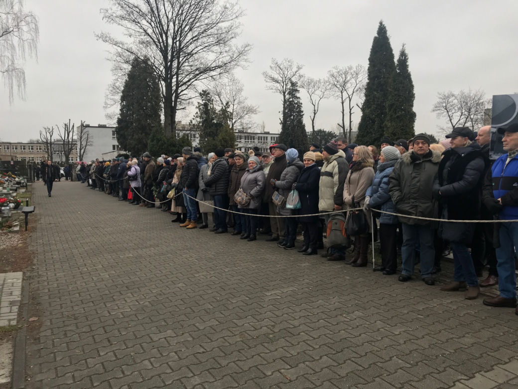 Kondukt pogrzebowy , Ślązacy żegnają Kazimierza Kutza. 