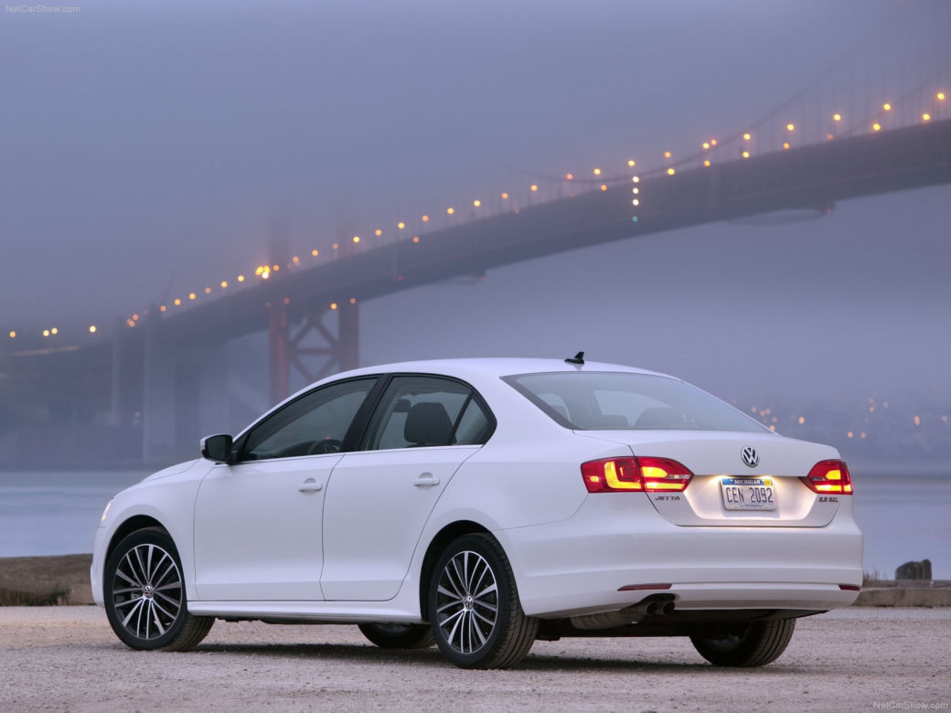 Volkswagen Jetta Trendline sedan, model 2011