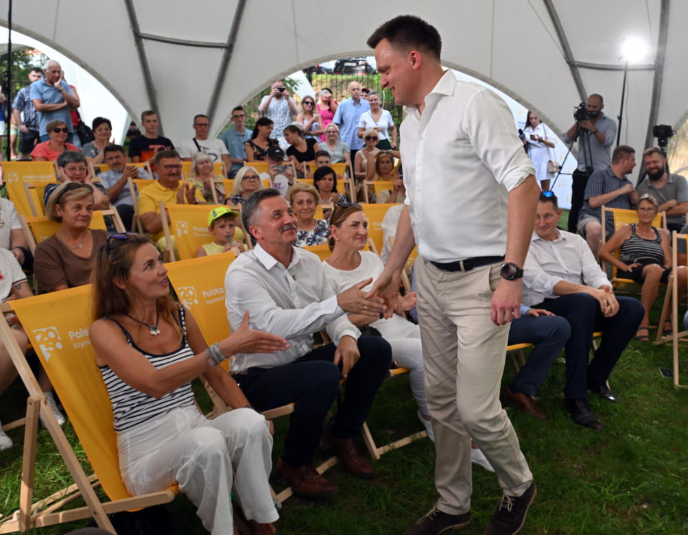 Z "Mam Talent" do marszałka Sejmu. Tak zmieniał się Szymon Hołownia