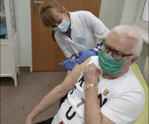 Zmizerniały Wałęsa został zaszczepiony