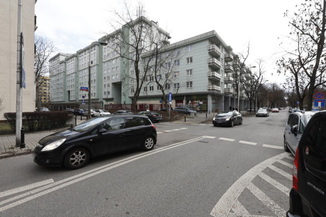 Klinika leczenia uzależnień przeniosła się z Pragi na Czerską. Mieszkańcy protestują