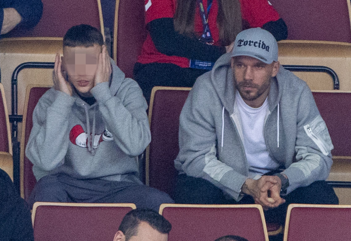 Lukas Podolski z synem na meczu Niemcy - Norwergia