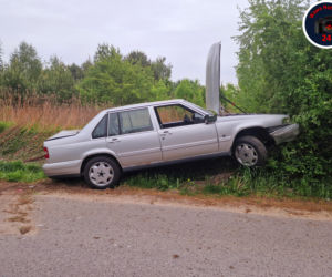 Zamaskowani sprawcy zaatakowali trzech kierowców. Doszło do gigantycznego karambolu w Wolicy