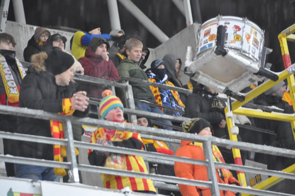 Korona Kielce - Lech Poznań. Zdjęcia kibiców na Suzuki Arenie
