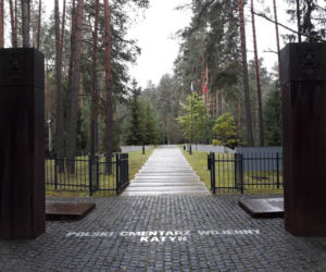 Zdemontowano tablice na polskim cmentarzu w Katyniu. To kolejna taka decyzja rosyjskich władz  