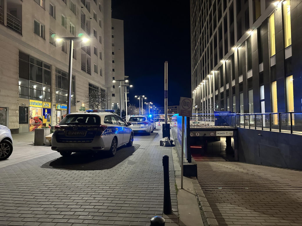 Partner 25-latki znika po jej tragicznej śmierci. Najbliżsi dziewczyny mają makabryczne podejrzenia