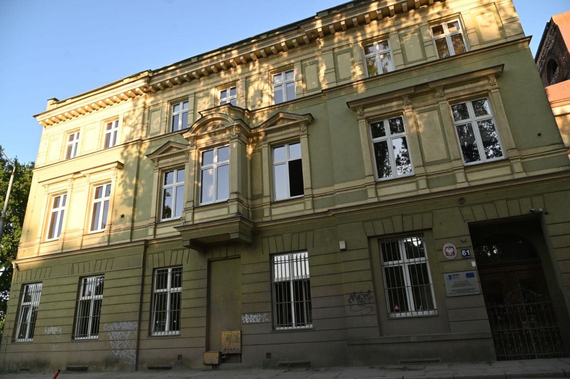 Wybuch w Akademii Sztuki. Władze uczelni zabierają głos: "Jesteśmy głęboko poruszeni"