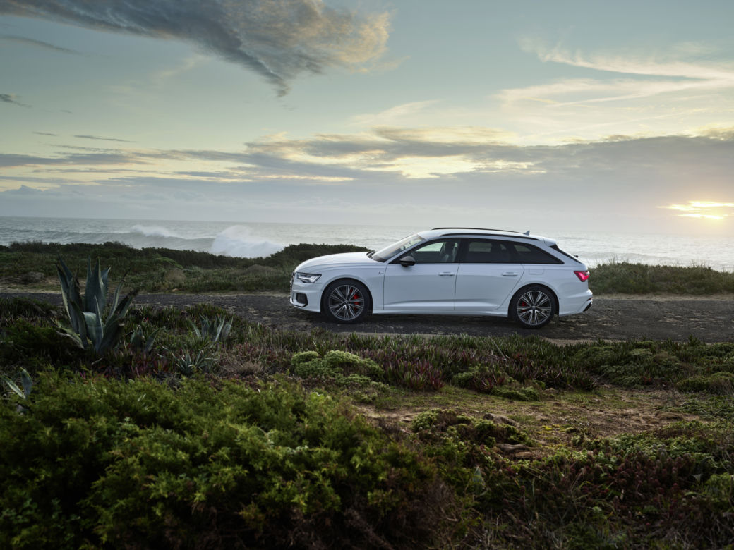 (2020) Audi A6 Avant TFSI e quattro