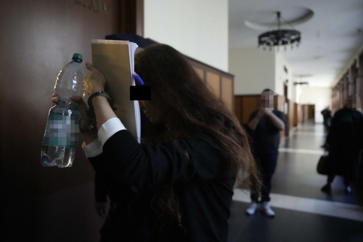 Magdalena D.-M. doprowadzona na salę. Sąd utajnił rozprawę
