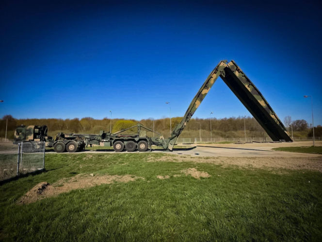 Kolejna Daglezja MS-20 odebrana. Wojsko Polskie z nowym mostem towarzyszącym