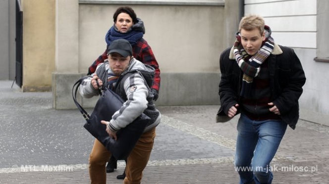 M jak miłość odc. 1070. Marysia Rogowska (Małgorzata Pieńkowska), złodziej (Winicjusz Rzymyszkiewicz)