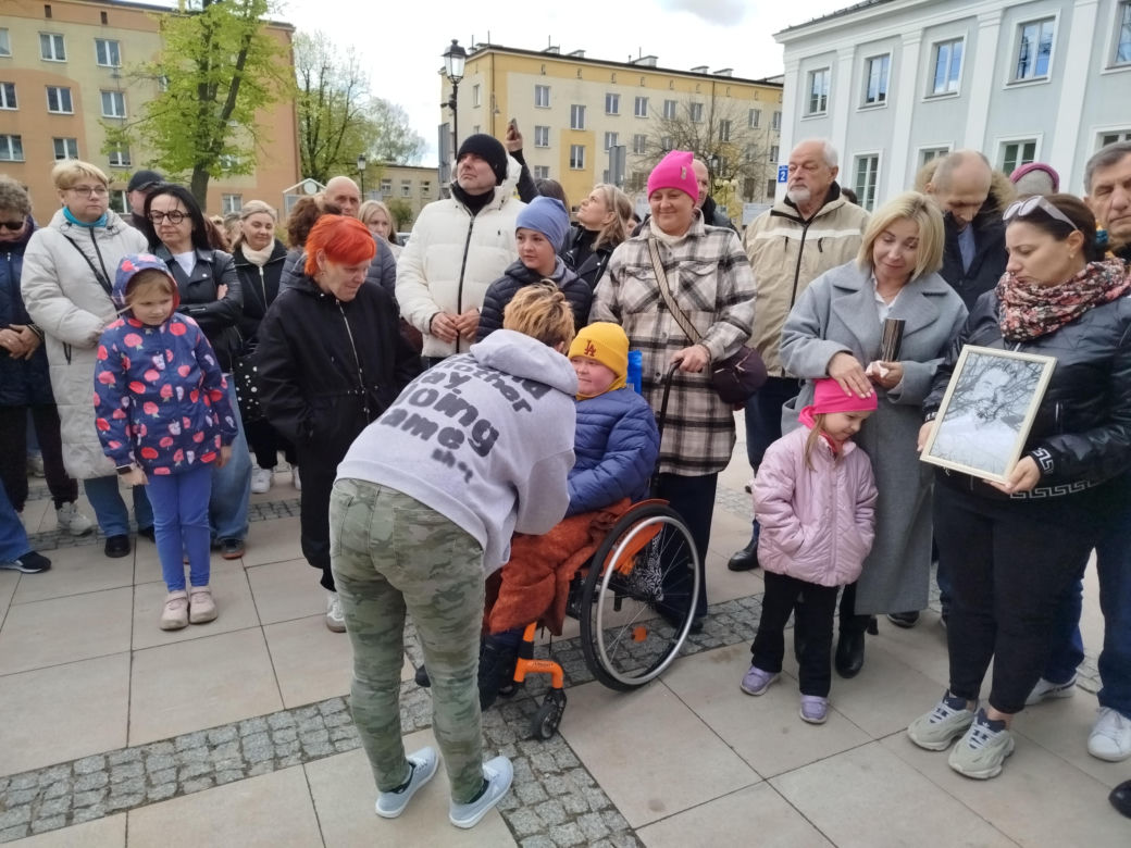 Siedlczanie uczcili minutą ciszy pamięć o zmarłym pośle Łukaszu Litewce