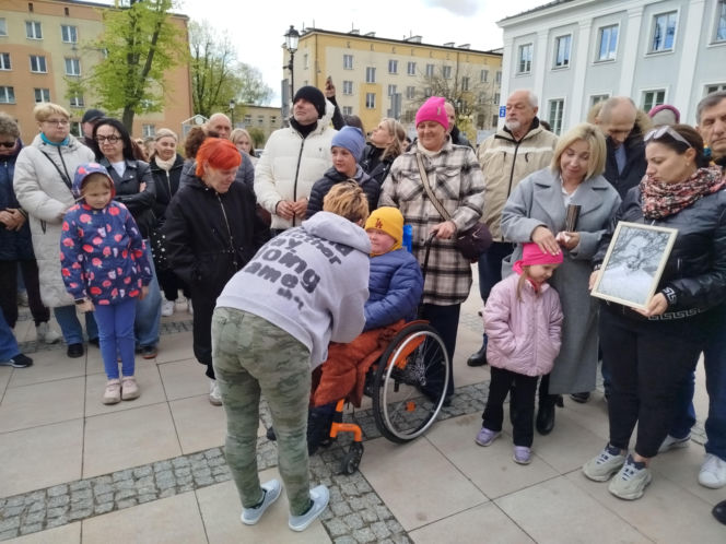 Siedlczanie uczcili minutą ciszy pamięć o zmarłym pośle Łukaszu Litewce