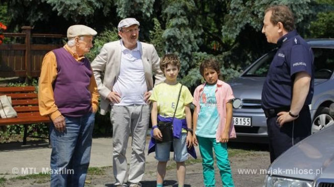 M jak MIŁOŚĆ. Lucjan Mostowiak (Witold Pyrkosz), Antek Kolęda (JAKUB JANKIEWICZ), Jerzy Kolęda (Artur Barciś), Mateusz Mostowiak (Krystian Domagała)