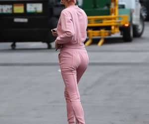 Hailey Bieber