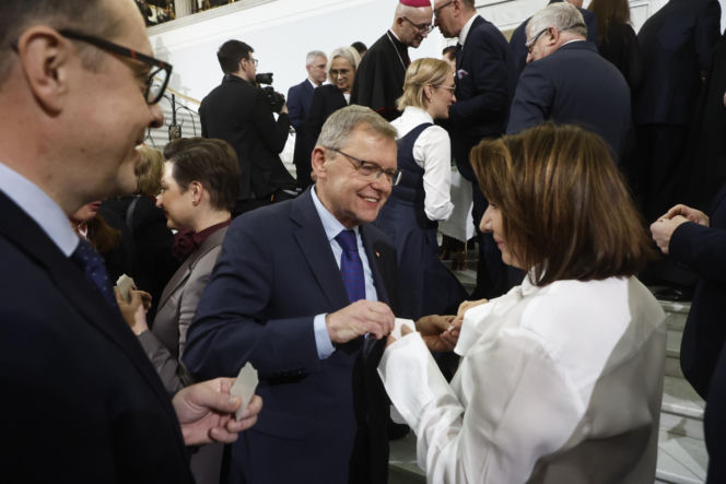 Połamali się opłatkiem w Sejmie