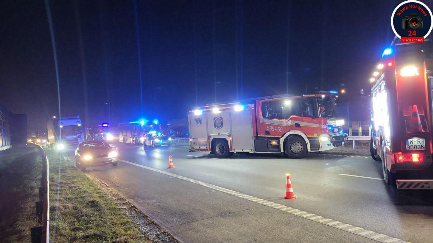 Dachowanie na S8. Jedna osoba trafiła do szpitala