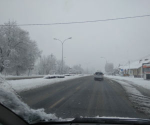 FATALNE warunki na drogach Rzeszowa. Śnieżny ARMAGEDON! [ZDJĘCIA]