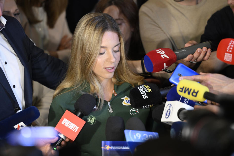 Maja Chwalińska na konferencji prasowej w Warszawie