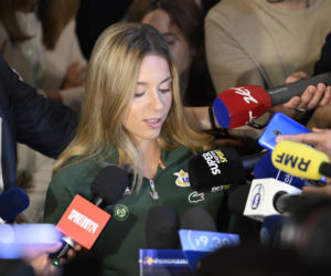 Maja Chwalińska na konferencji prasowej w Warszawie