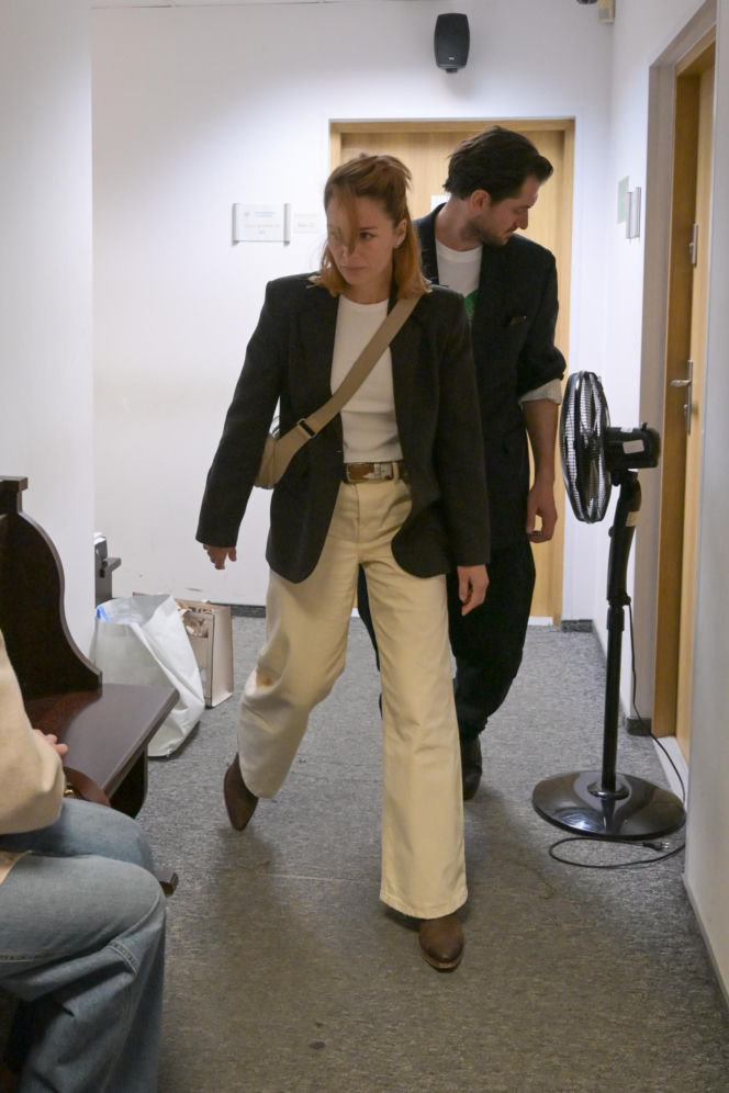 Katarzyna Wajda czekając na rozwód, całowała się w sądzie