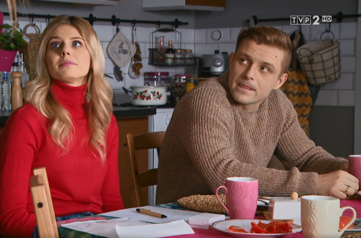 Barwy szczęścia, odcinek 2467, Iwona (Izabela Zwierzyńska), Hubert (Marek Molak)