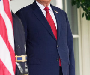 Trump przysnął na oficjalnym spotkaniu! Jest stary i coraz bardziej to widać