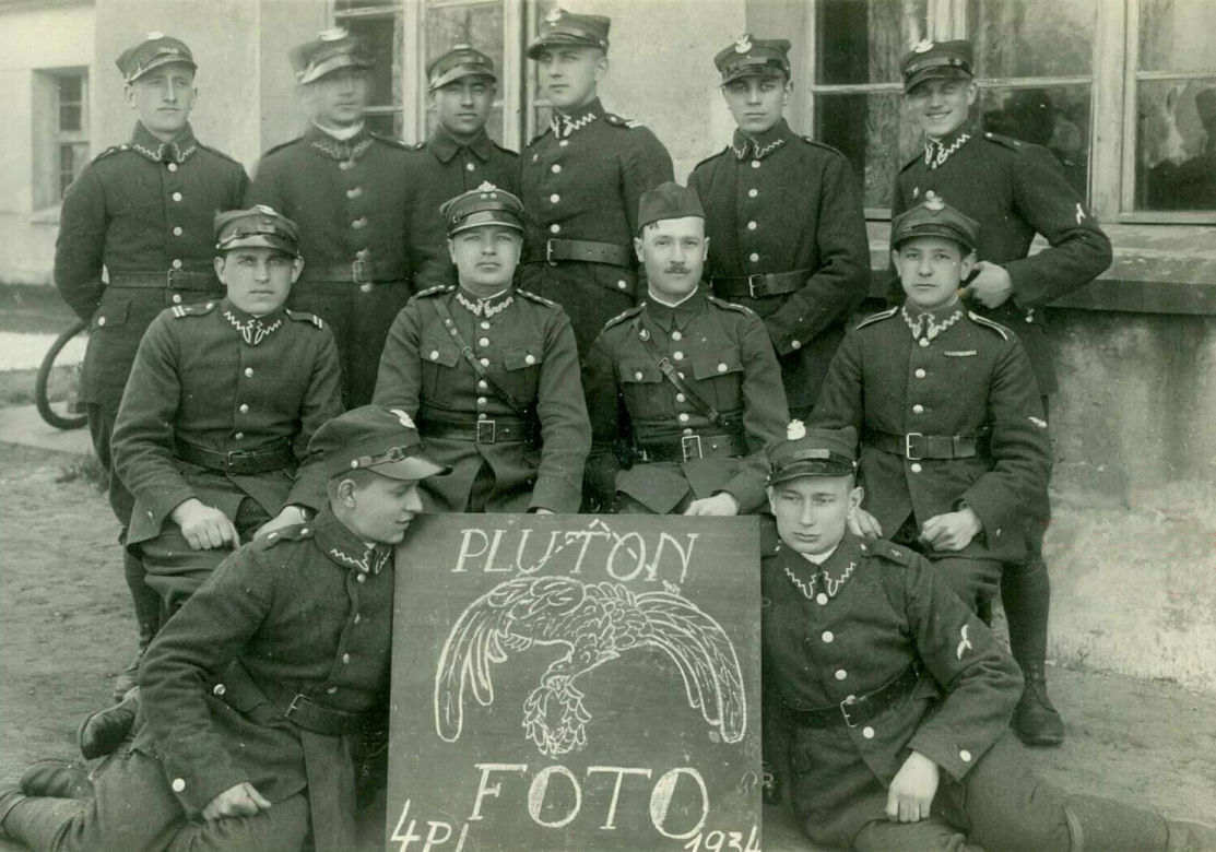 Żołnierze IV pułku lotniczego w Toruniu. Rok 1934