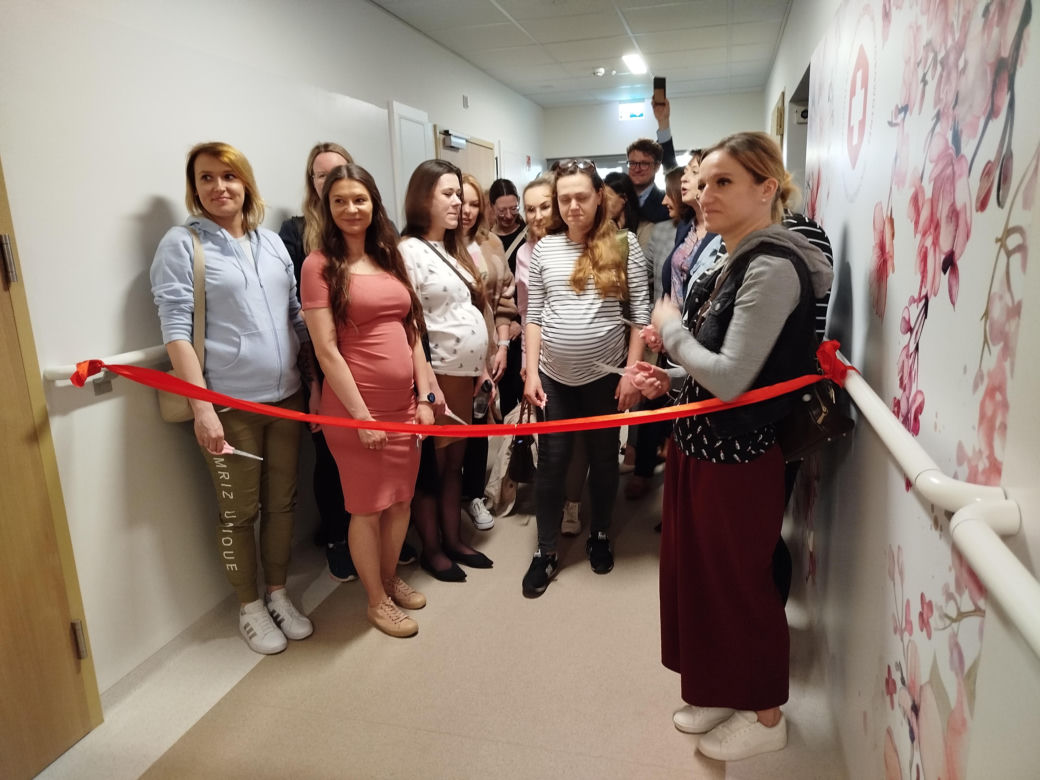 Odnowiony oddział noworodkowy wraz z częścią położniczą w mińskim szpitalu zapewni ciężarnym, rodzącym i maluchom nowoczesne warunki