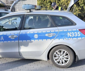 Kierowca ciężarówki znaleziony martwy przy dystrybutorze do tankowania. Sprawę bada prokuratura