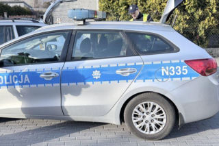 Kierowca ciężarówki znaleziony martwy przy dystrybutorze do tankowania. Sprawę bada prokuratura