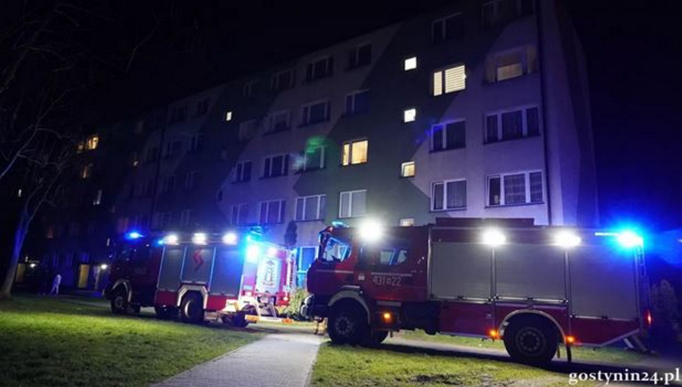 Makabra w Gostyninie, zwłoki w piwnicy bloku! Prokuratura bada sprawę