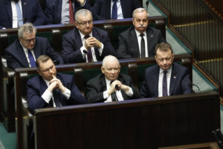 Kulisy narady kierownictwa PiS. Kaczyński rozkazał posłom pracować na Czarnka