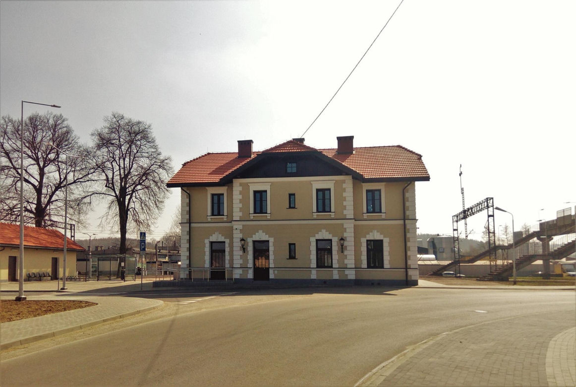 To najpiękniejsze miasto w Małopolsce. Jest porównywane do Krakowa, kiedyś było uznawane za stolicę Polski