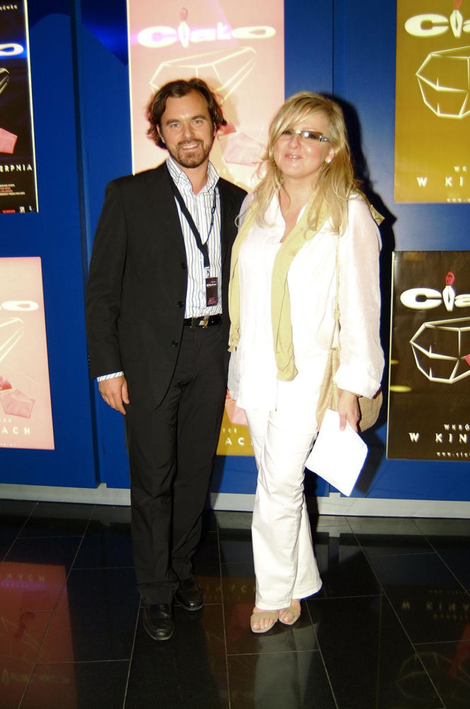 Magda Gessler w prostych włosach?! Ta zdjęcia sławnej restauratorki rozgrzewają internet