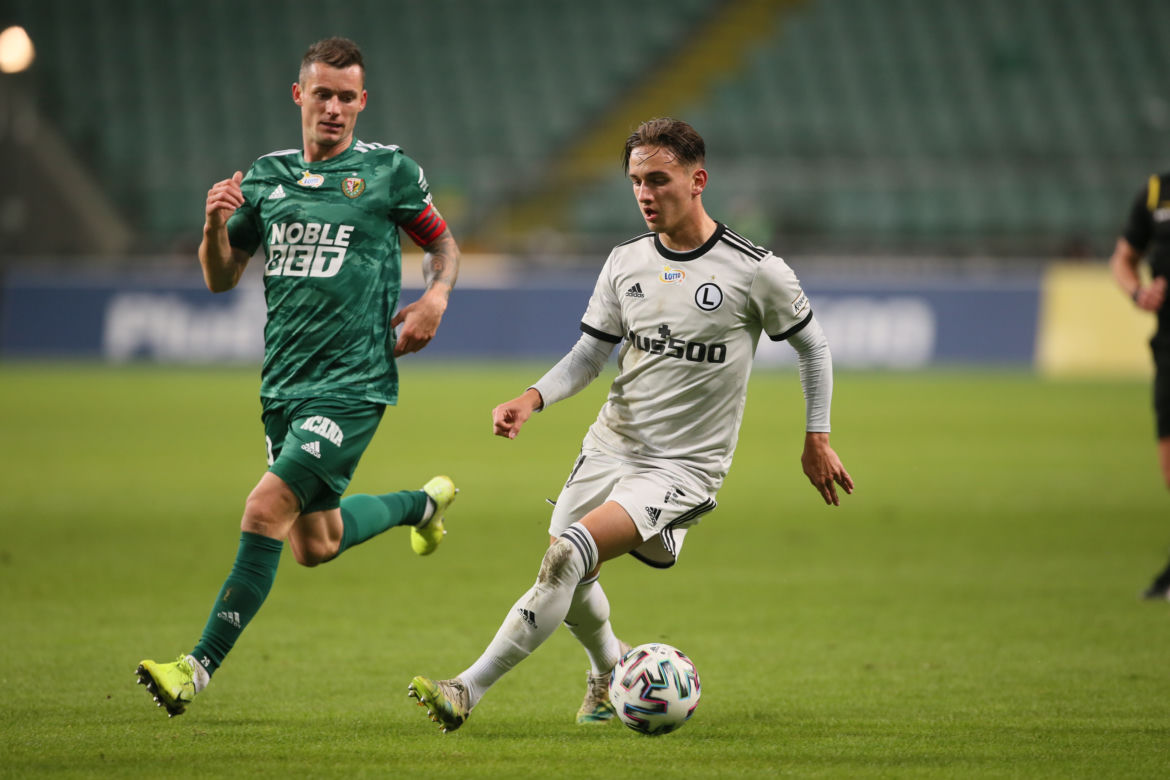 Michał Karbownik jak Maradona