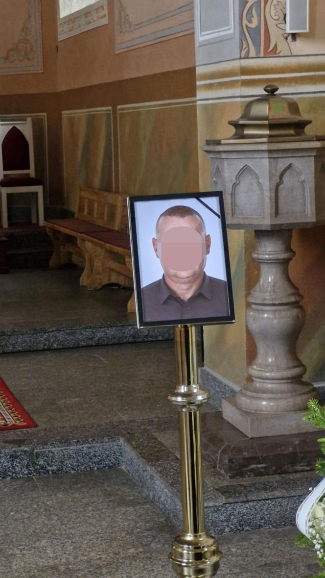 Twardego chłopa zabił szerszeń