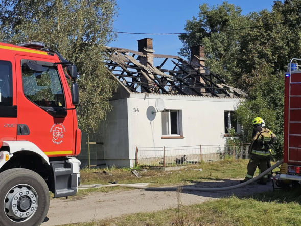 Tragedia pod Żninem. Mężczyzna nie żyje, dom stanął w ogniu! [ZDJĘCIA]