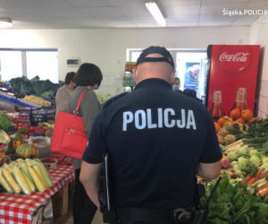 Zabrze: Policjanci kontrolowali sklepy i komunikację miejską. Sprawdzali maseczki [ZDJĘCIA]