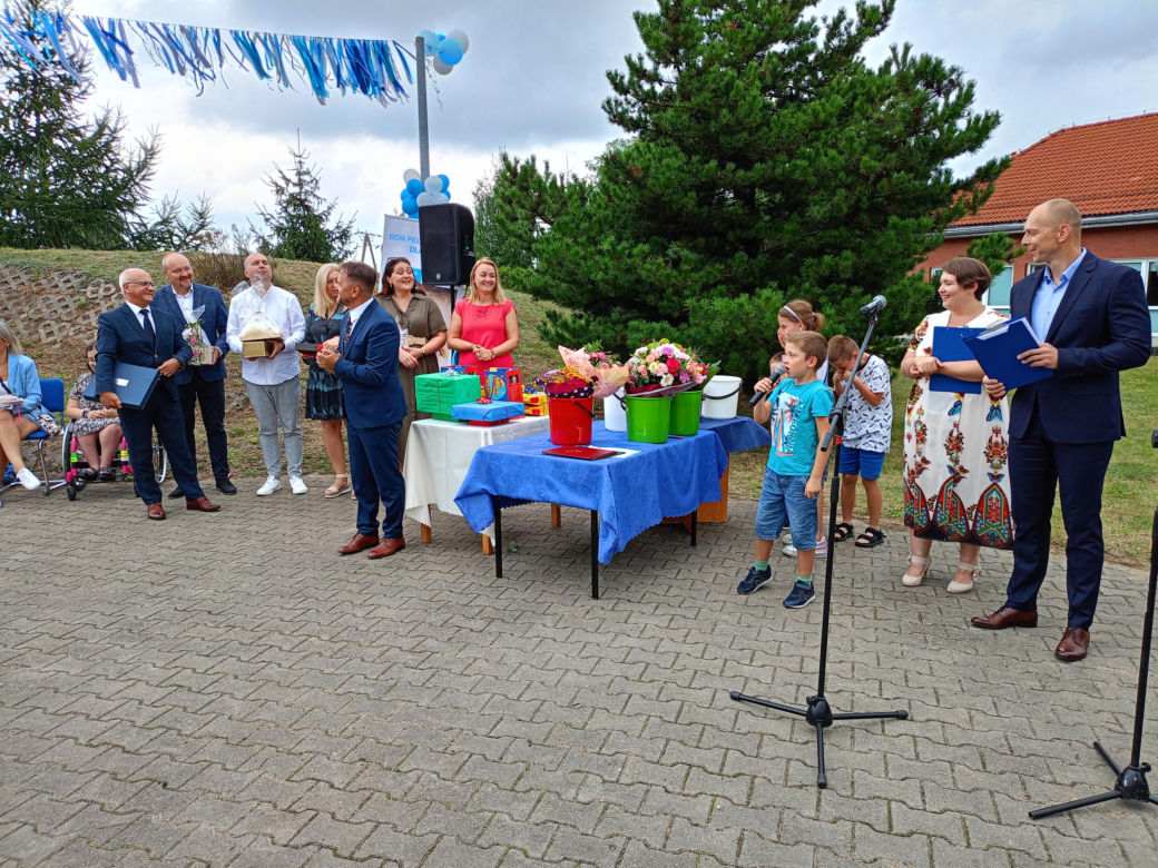 Jubileusz 25-lecia siedleckiej SOS Wioski Dziecięcej był okazją do wspólnej zabawy i wręczenia prezentów i pamiątek dla osób zaangażowanych w program